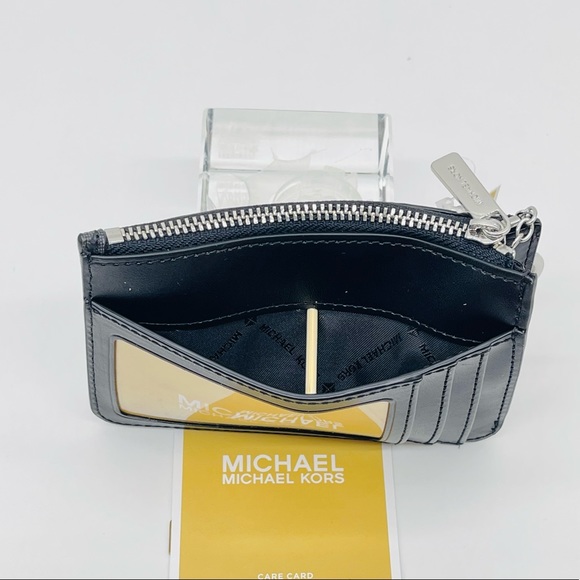 Michael Kors Small TZ Coinpouch w/ID - Picture 4 of 5
